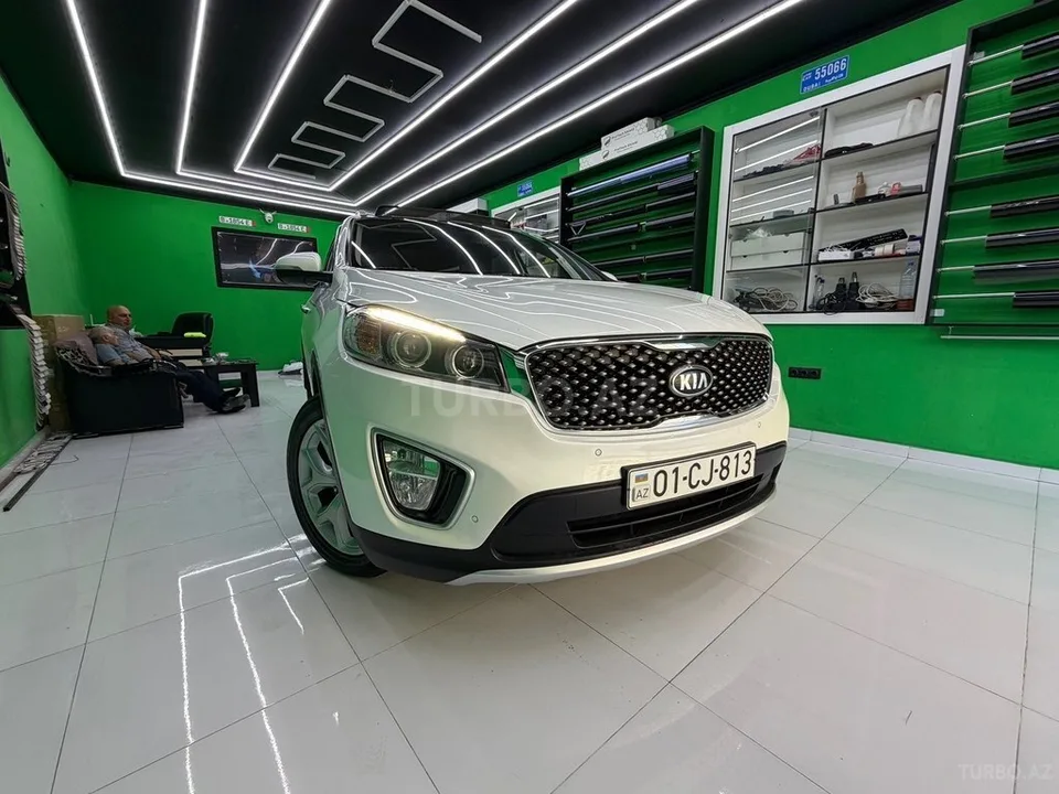 Kia Sorento — foto 1/4
