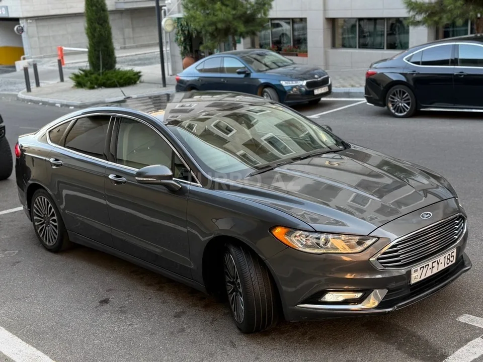 Ford Fusion (North America) — foto 3/4