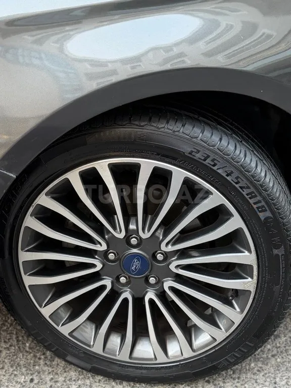 Ford Fusion (North America) — foto 4/4