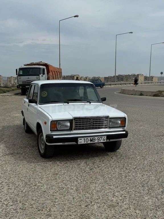 LADA (VAZ) 2107 — foto 2/4