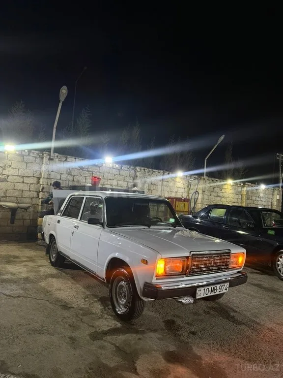 LADA (VAZ) 2107 — foto 4/4