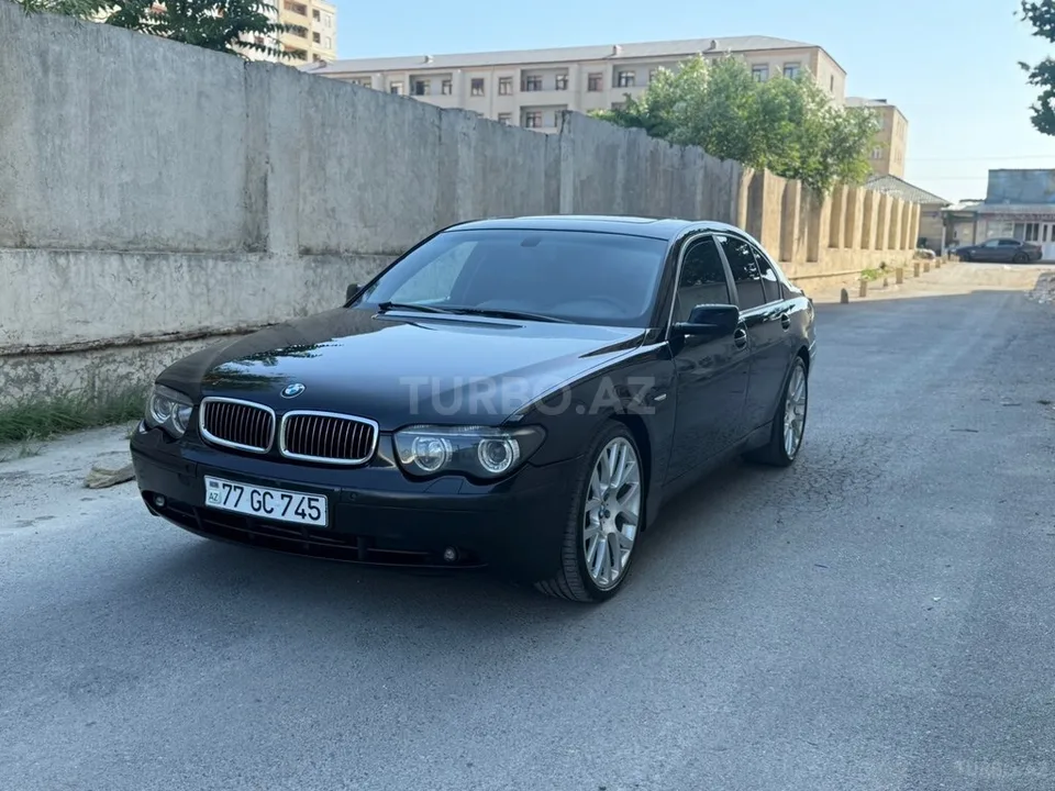 BMW 745 — foto 1/4