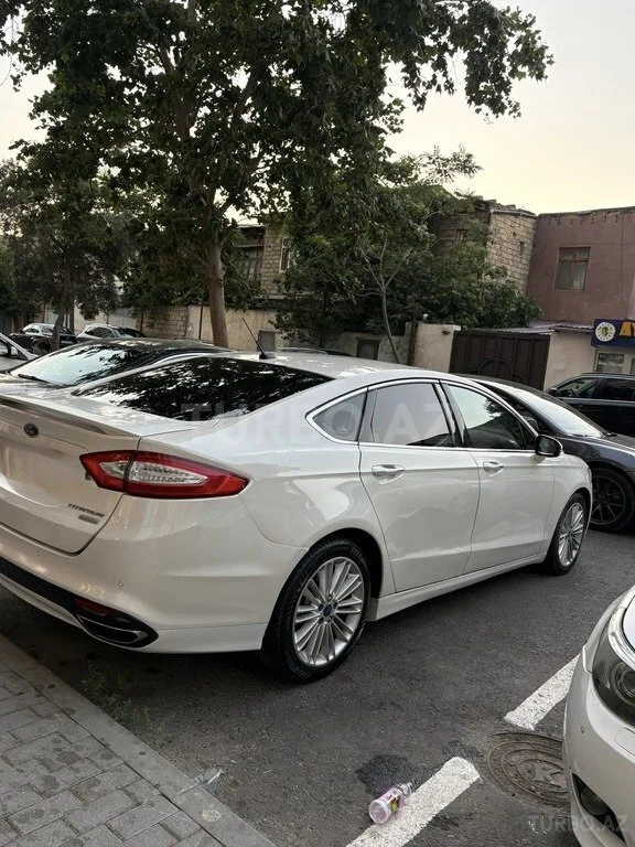 Ford Fusion (North America) — foto 2/4