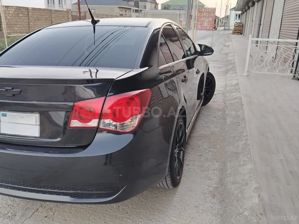 Chevrolet Cruze — foto 4/4