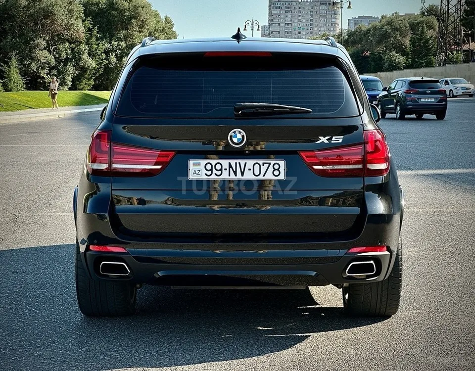 BMW X5 — foto 4/4