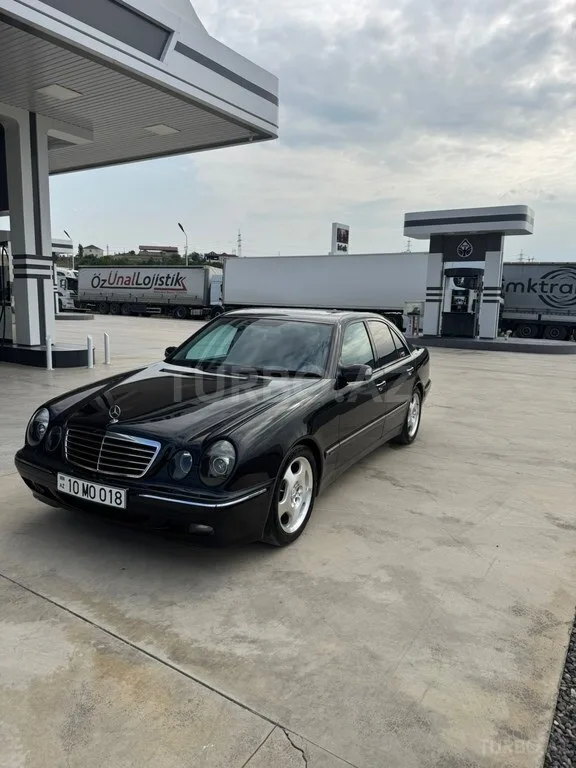 Mercedes E 280 — foto 4/4