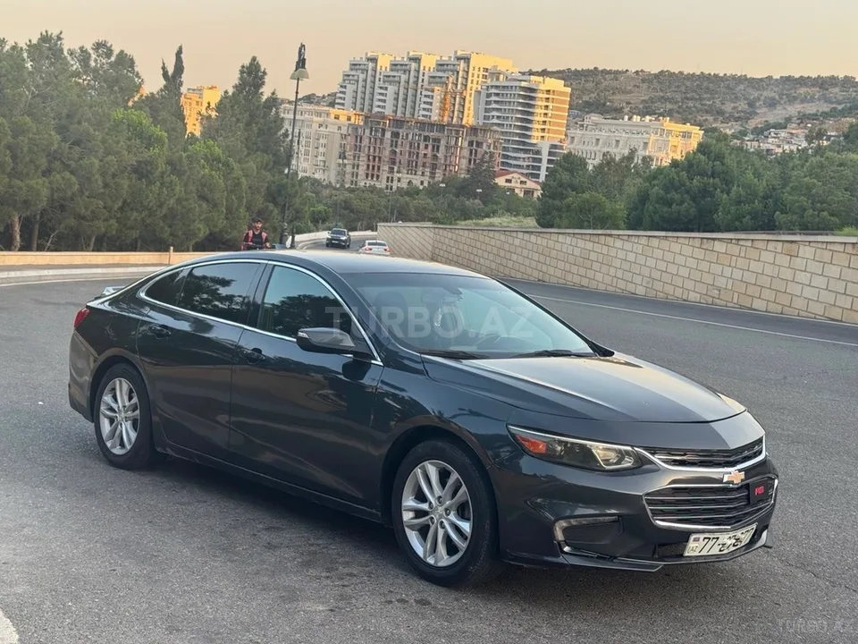 Chevrolet Malibu — foto 2/4