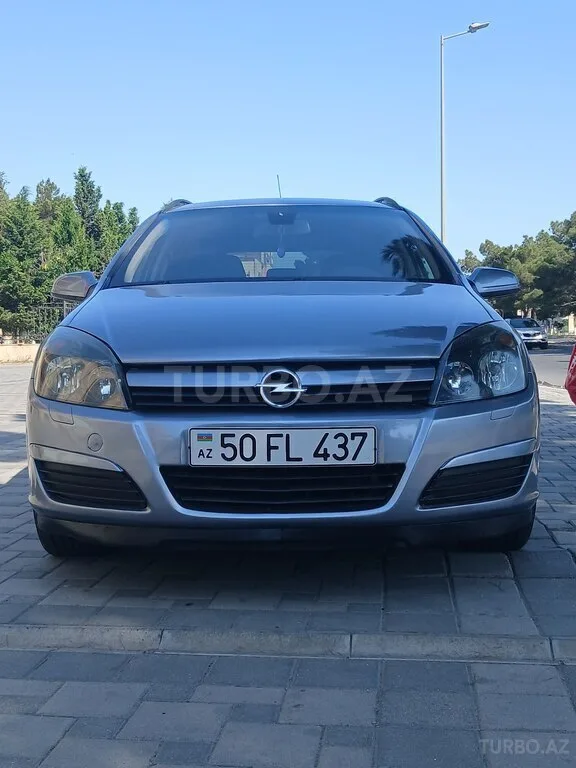 Opel Astra — foto 1/4