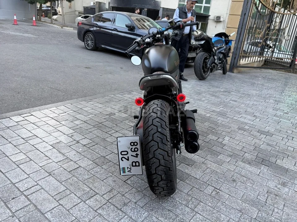CFMoto 450 CL-C BOBBER — foto 3/4