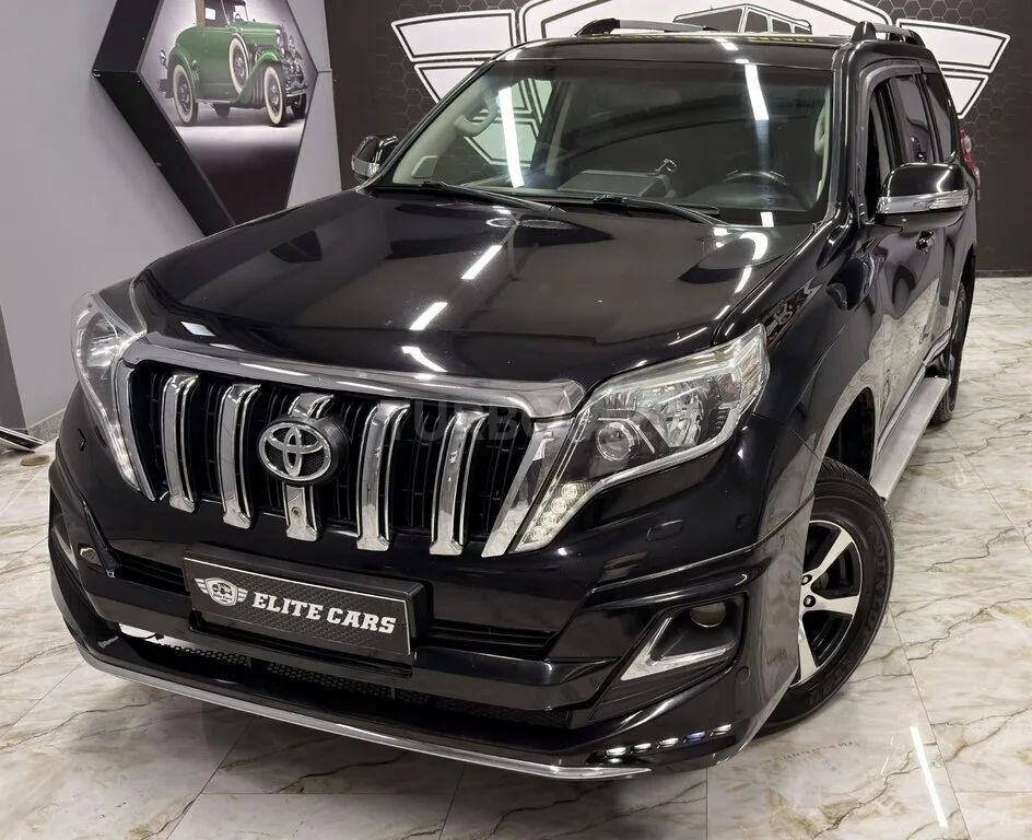 Toyota Land Cruiser Prado — foto 1/4