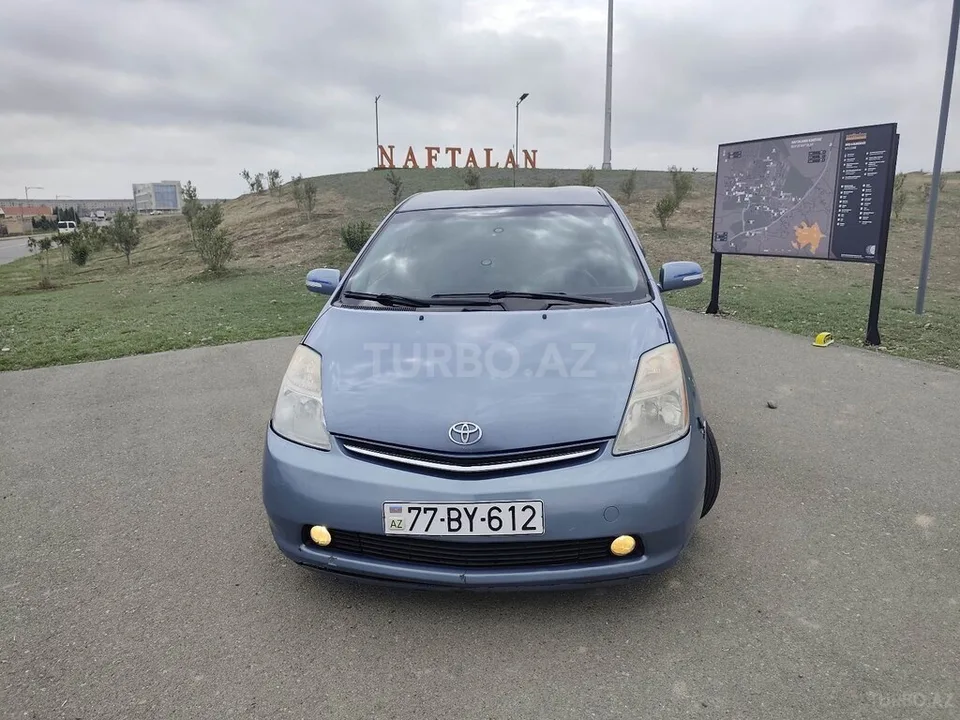 Toyota Prius — foto 2/4