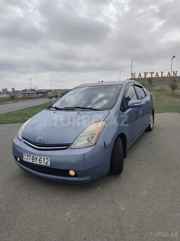 Toyota Prius — foto 3/4