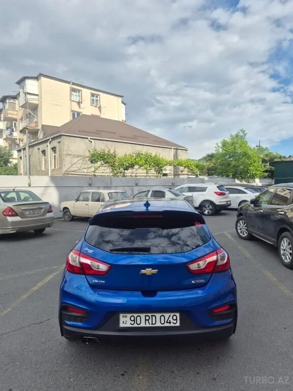 Chevrolet Cruze — foto 2/4
