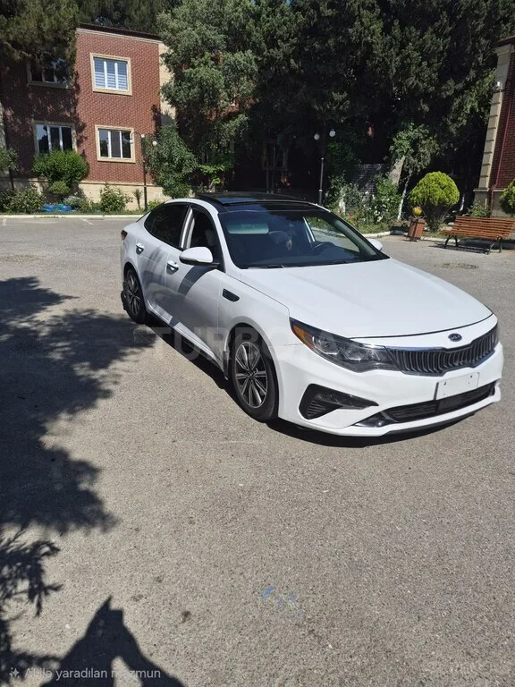 Kia Optima — foto 3/4