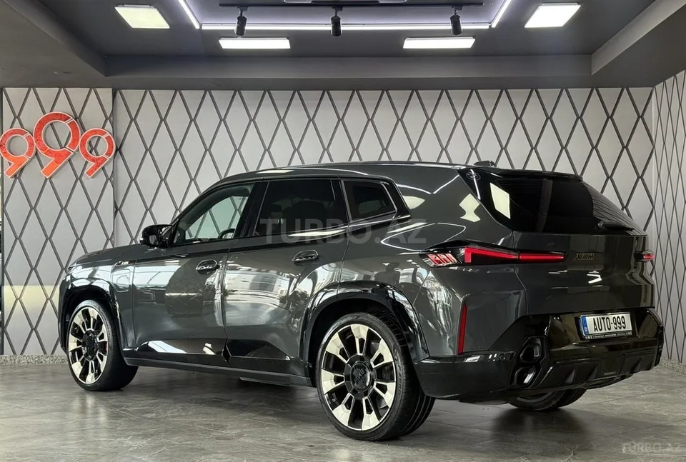 BMW XM — foto 4/4