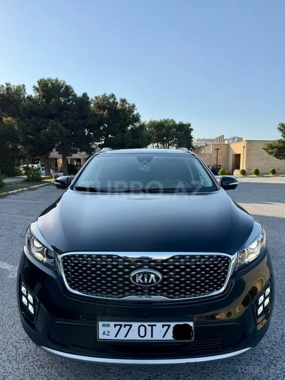 Kia Sorento — фото 1/4