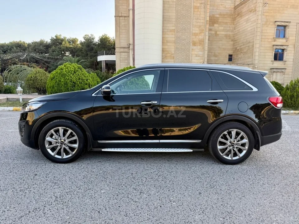Kia Sorento — фото 3/4