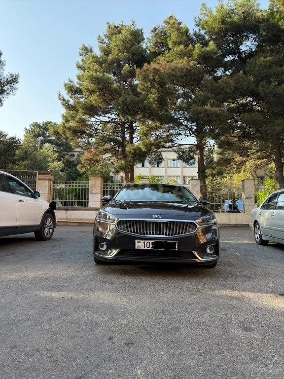 Kia K7 — foto 2/4