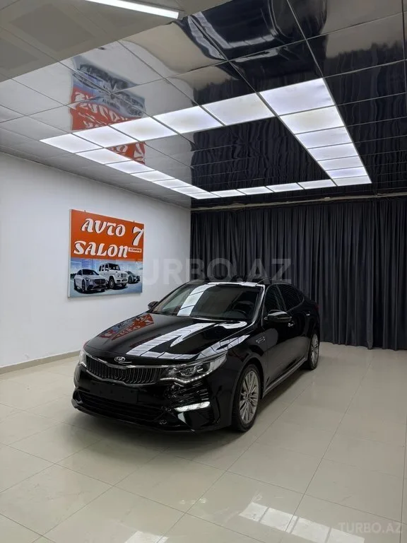 Kia K5 — foto 1/4