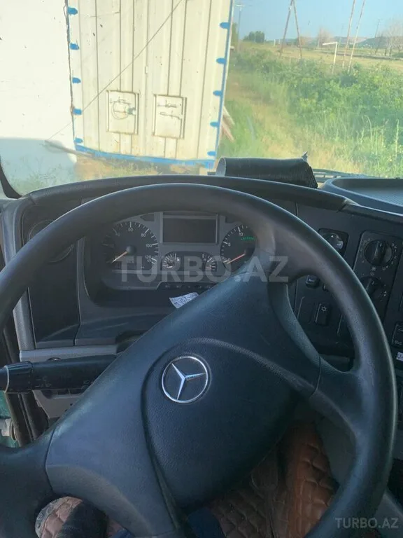 Mercedes Axor 1840 — foto 3/4