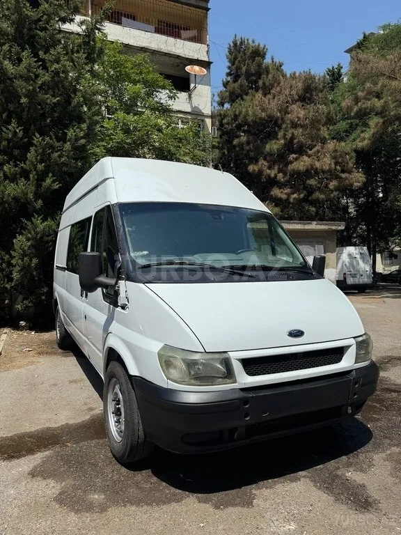 Ford Transit — foto 1/4