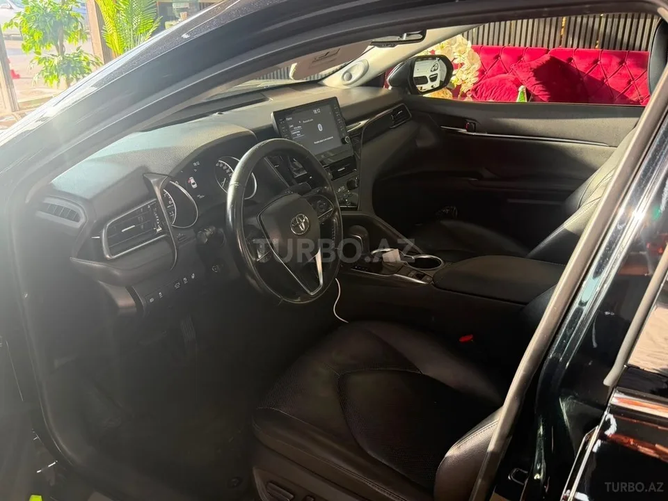 Toyota Camry — foto 3/4