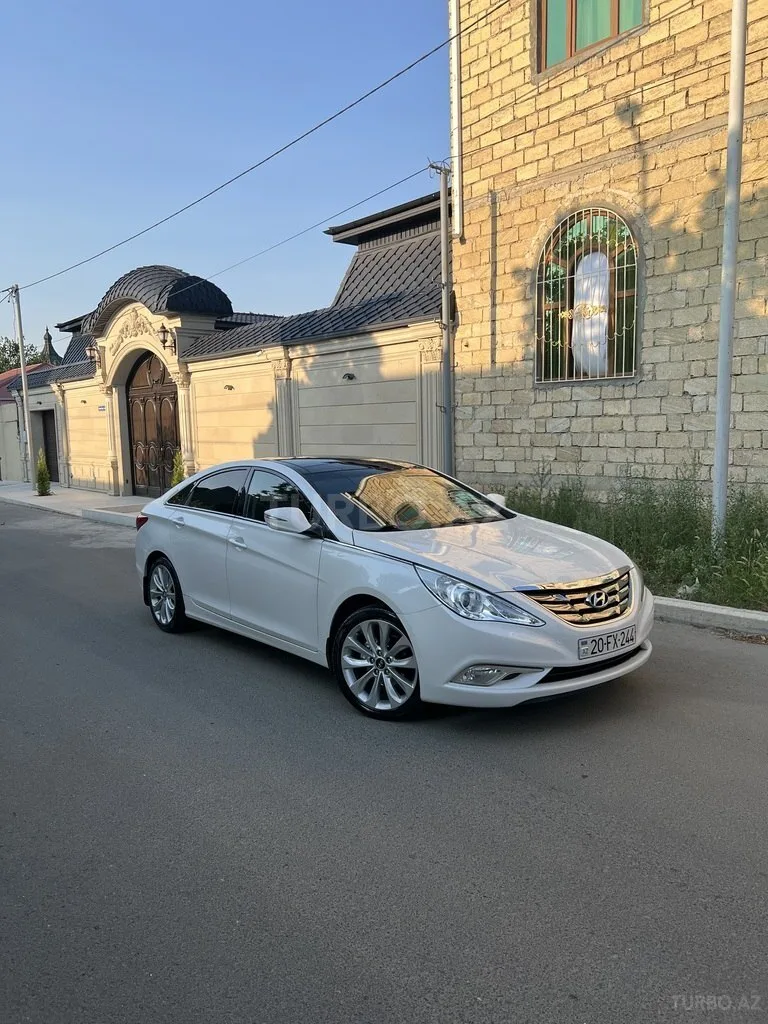 Hyundai Sonata — foto 1/4