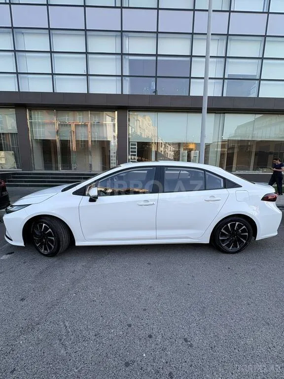 Toyota Corolla — фото 4/4
