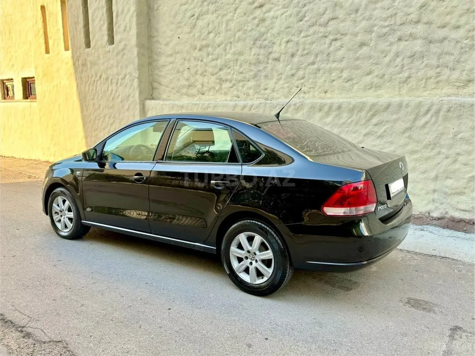Volkswagen Polo — foto 4/4