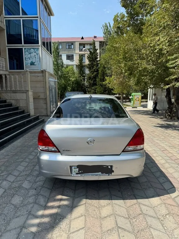 Nissan Sunny — foto 4/4