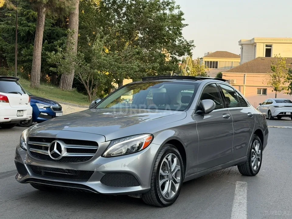 Mercedes C 300 — foto 2/4