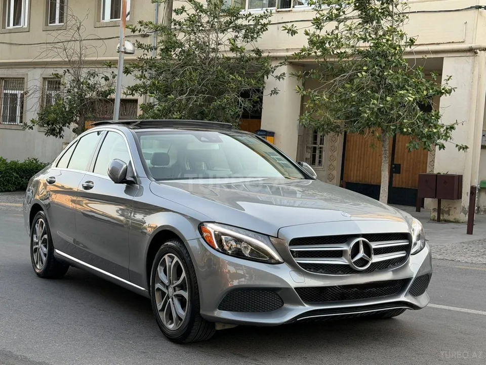 Mercedes C 300 — foto 4/4