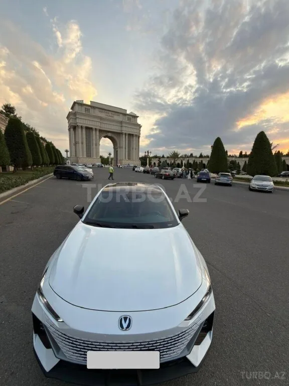 Changan Uni-V — foto 4/4