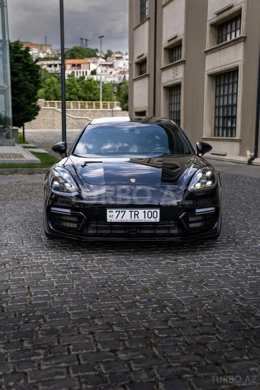 Porsche Panamera 4 E-Hybrid — foto 1/4