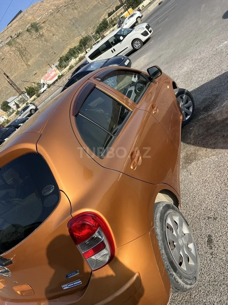 Nissan March — foto 2/4
