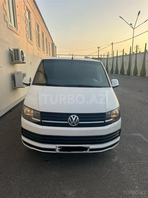 Volkswagen Transporter — фото 1/4