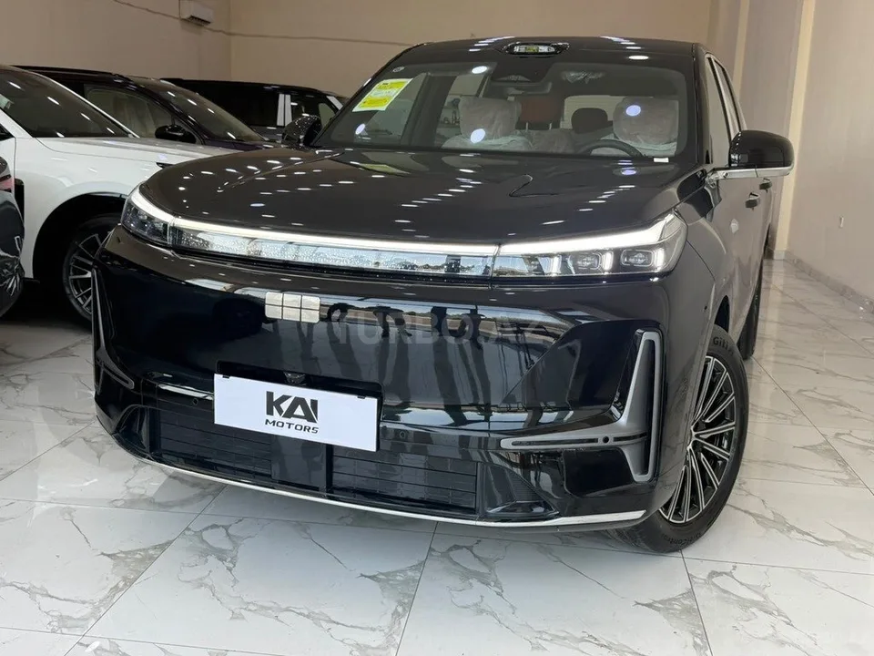 Geely Galaxy M9 — foto 1/4