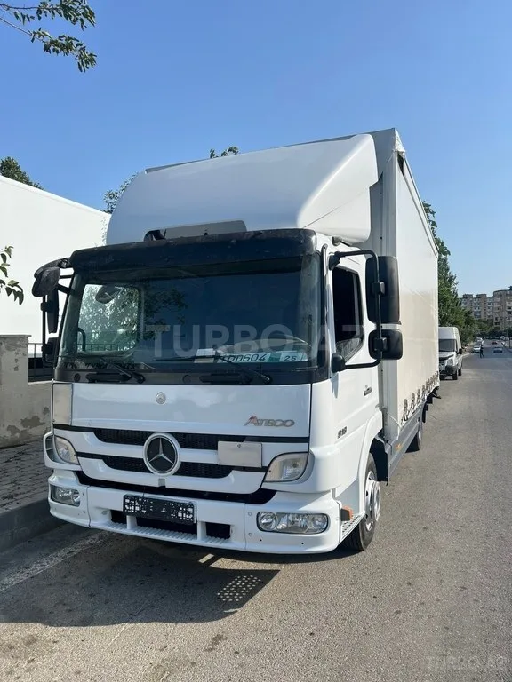 Mercedes Atego 818 — foto 3/4