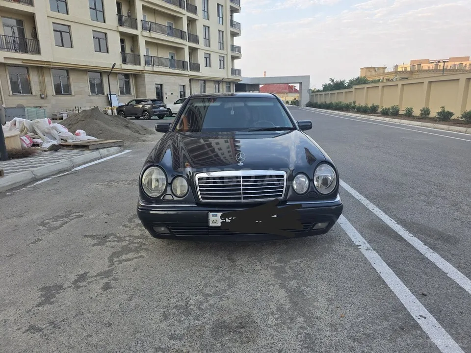Mercedes E 280 — foto 1/4