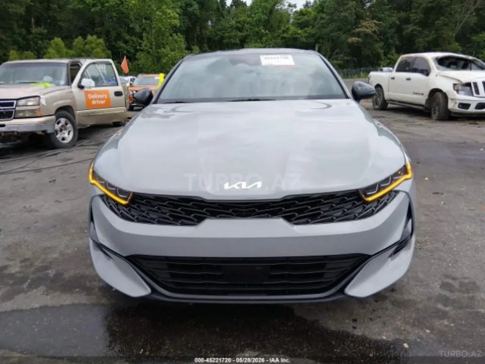 Kia K5 — foto 1/4