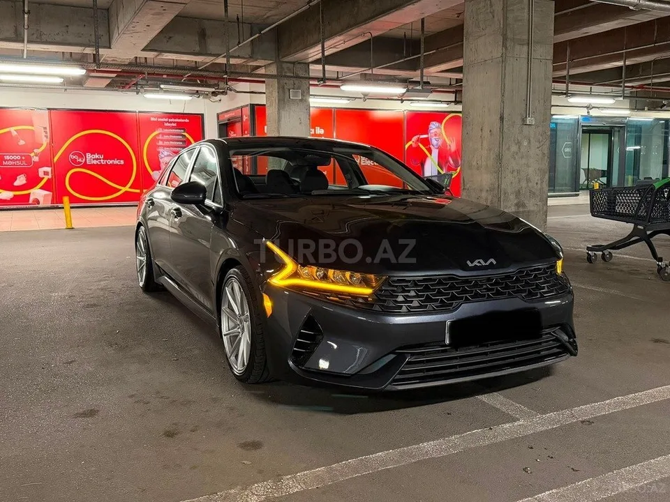 Kia K5 — foto 1/4