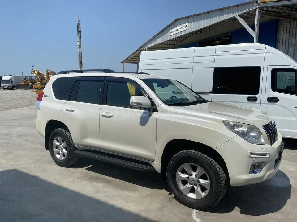 Toyota Land Cruiser Prado — foto 2/4