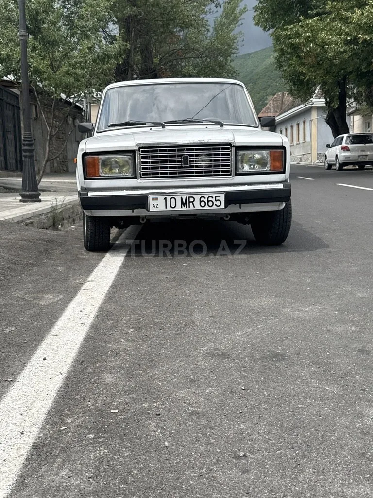 LADA (VAZ) 2107 — foto 4/4