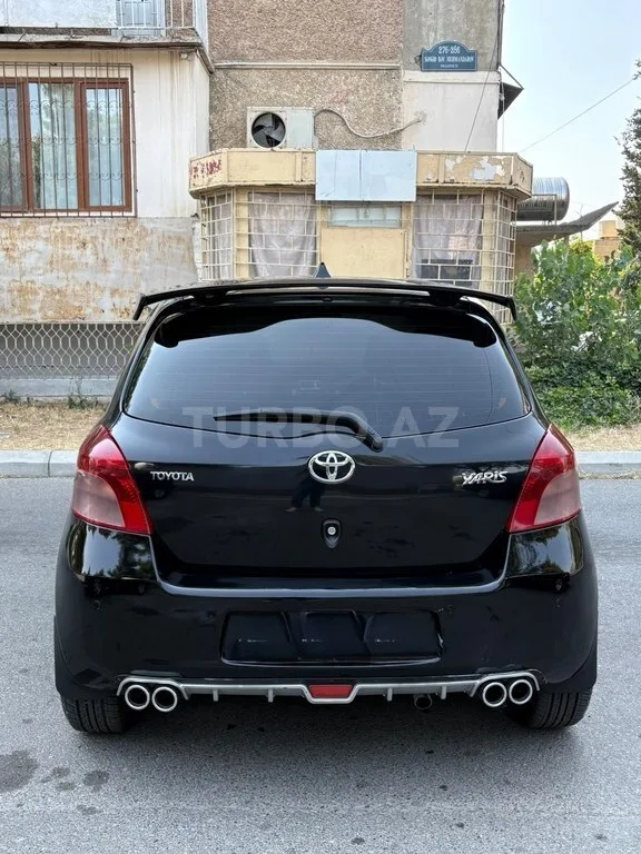 Toyota Yaris — foto 3/4