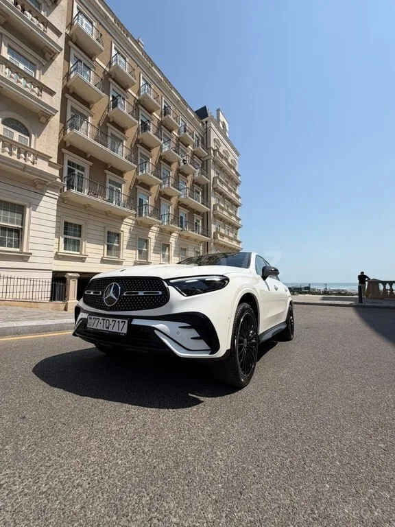 Mercedes GLC 350 e 4MATIC Coupe — foto 2/4