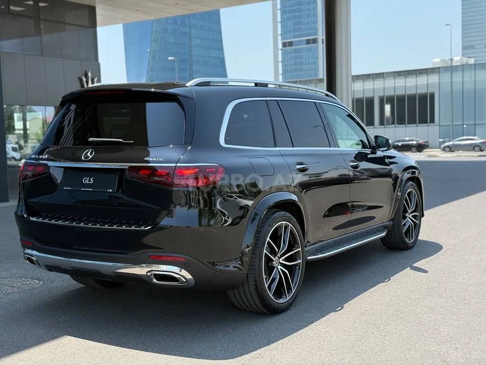 Mercedes GLS 450 4MATIC — foto 3/4
