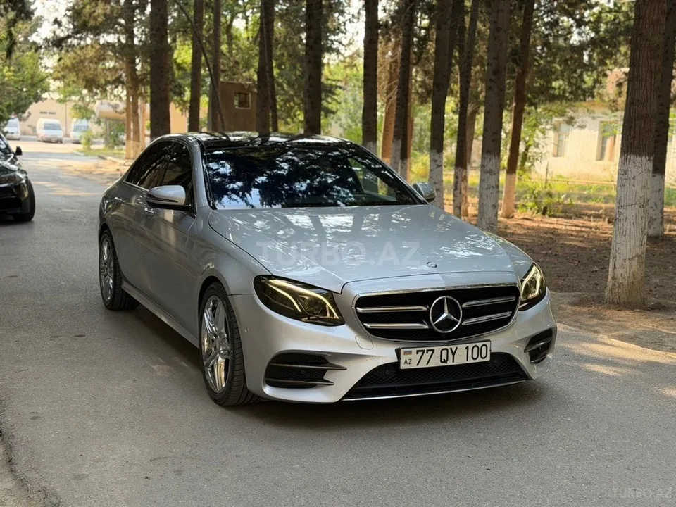 Mercedes E 300 — foto 3/4