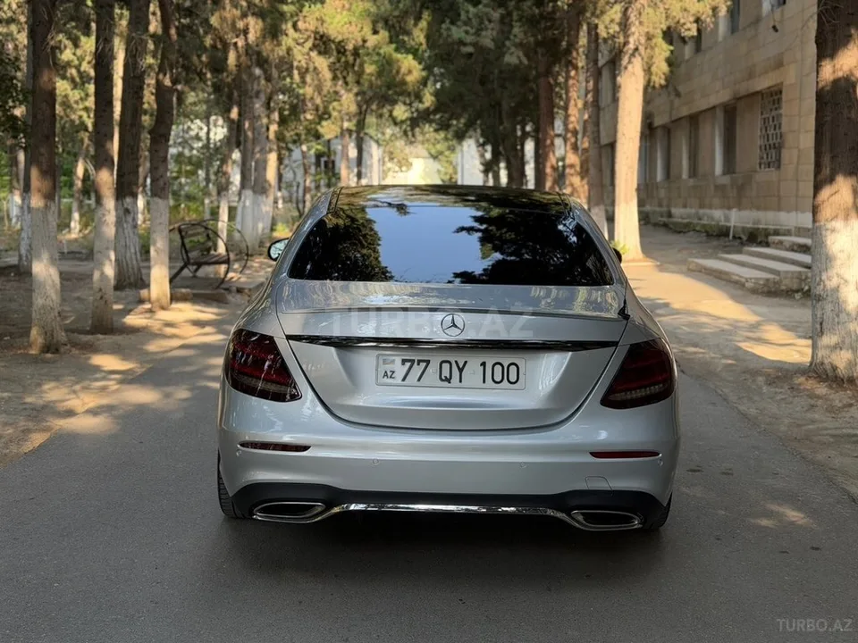 Mercedes E 300 — foto 4/4