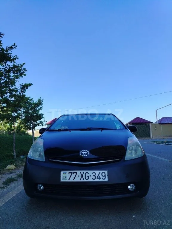 Toyota Prius — foto 3/4