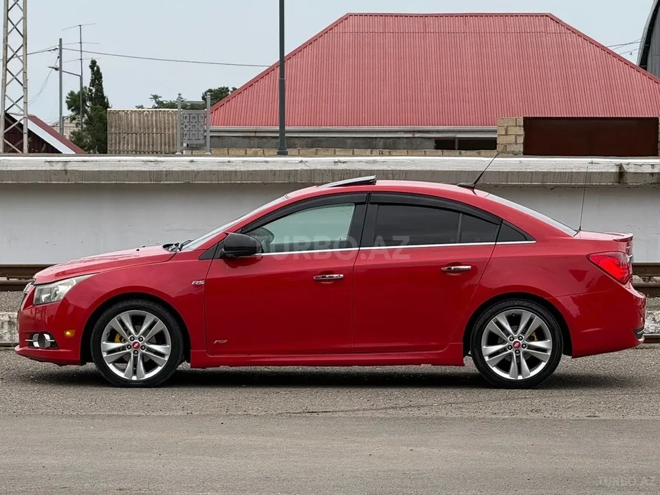 Chevrolet Cruze — фото 4/4